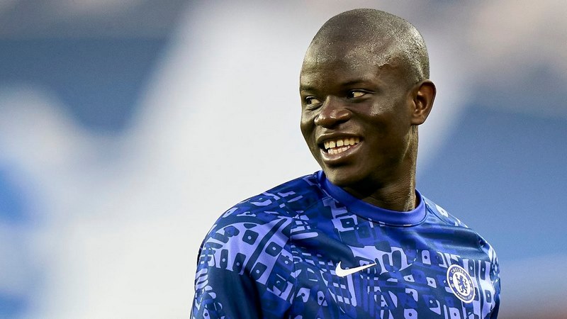 N’Golo Kante - Tiền vệ với mức lương cực khủng 107 triệu USD/ năm