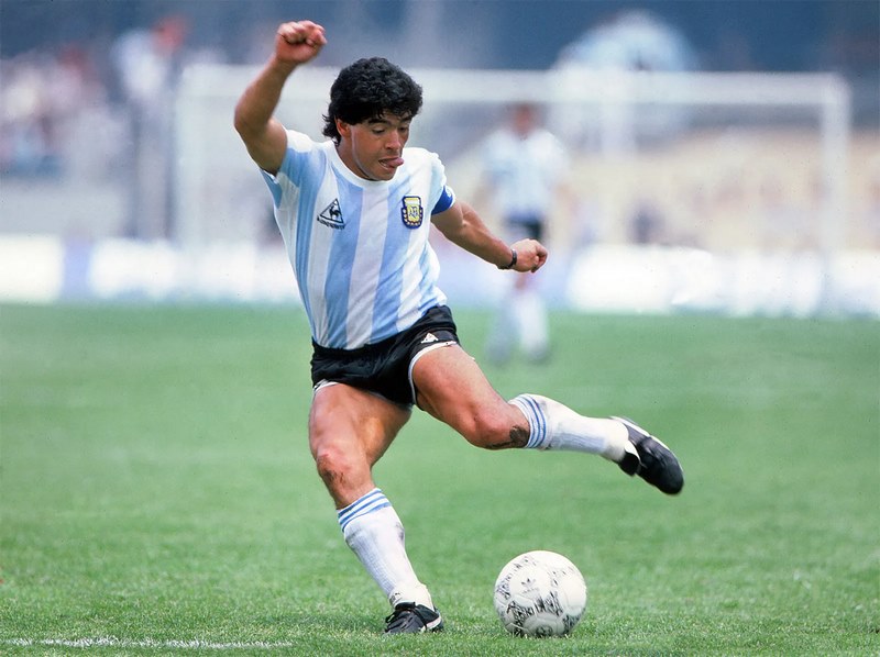 Diego Maradona khả năng dẫn bóng tốt